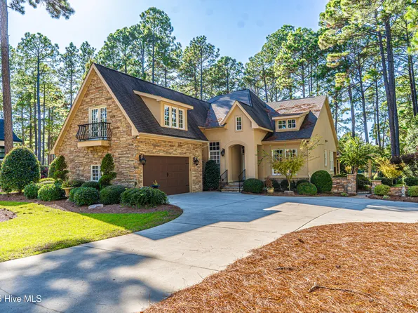 18 Augusta Drive, Southern Pines, NC 28387