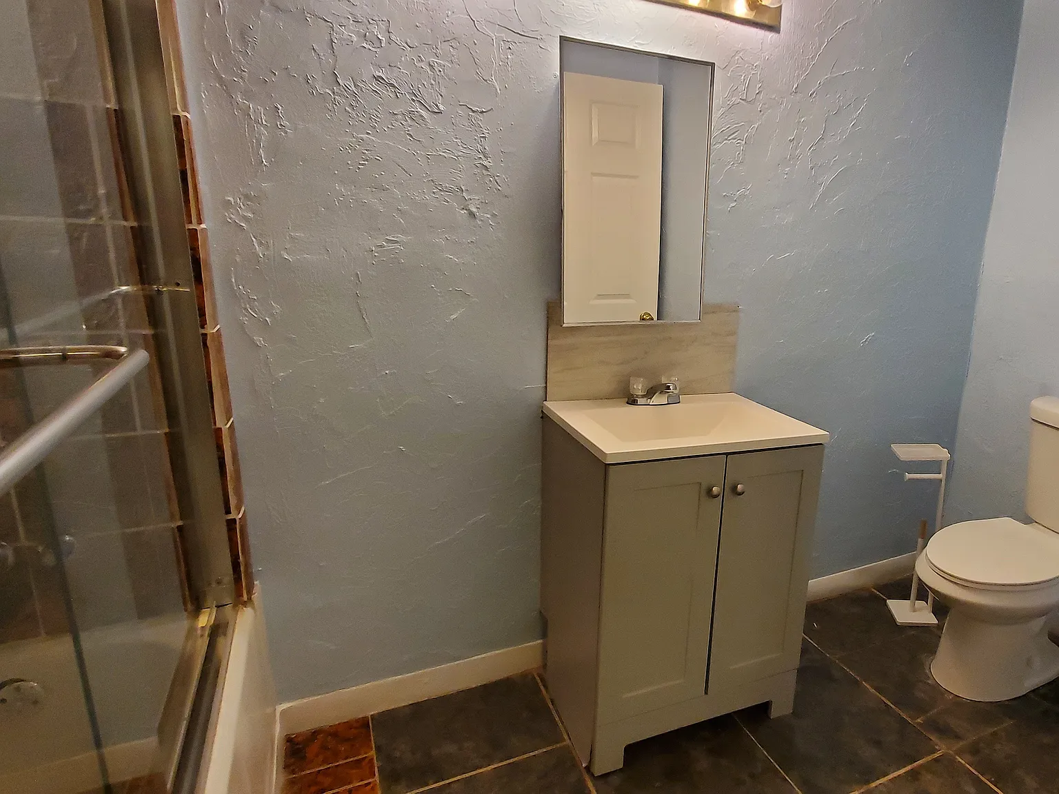 2 bed, 675 sqft, $1,375 — Photo 2
