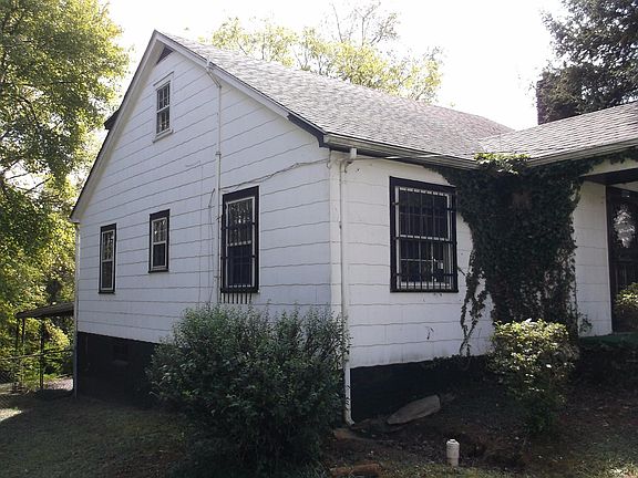 2nd image of 3502 SE Lansing Ave
