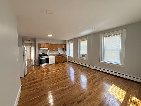 2nd image of 119 Harvard St APT 4