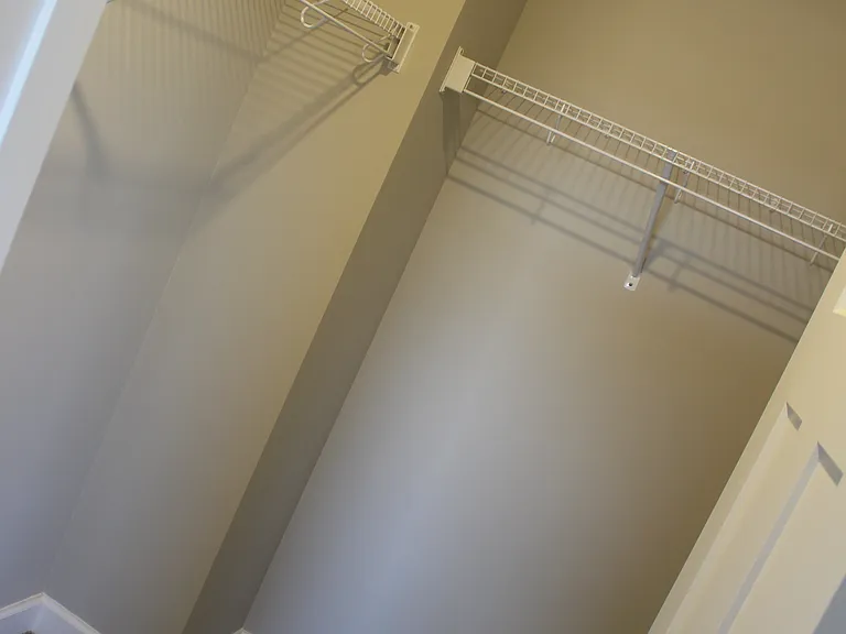 Master Closet2