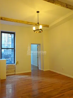 Rented by Manhattan Connection | media 29