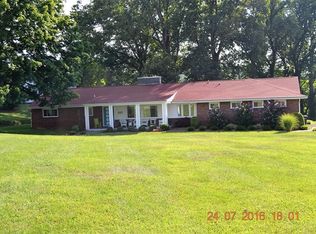 265 Valley Dr, Bristol, VA 24201