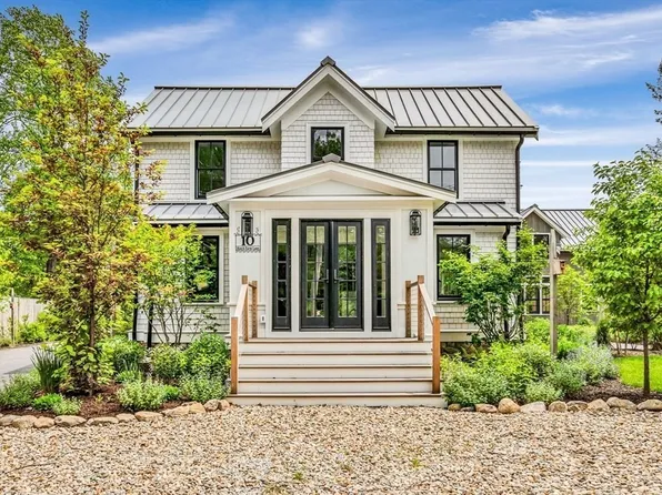 10 Hatch Farm Ln #10, Concord, MA 01742