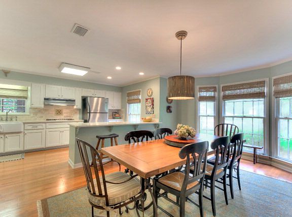 5th image of 208 Hermitage Way