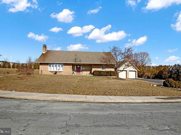 400 Chestnut St, Hamburg, PA 19526