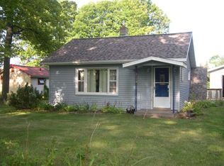 5266 E Silver Lake Rd, Laona, WI 54541