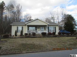 834 Queens St, Lenoir, NC 28645