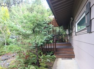 3215 Onyx St, Eugene, OR 97405