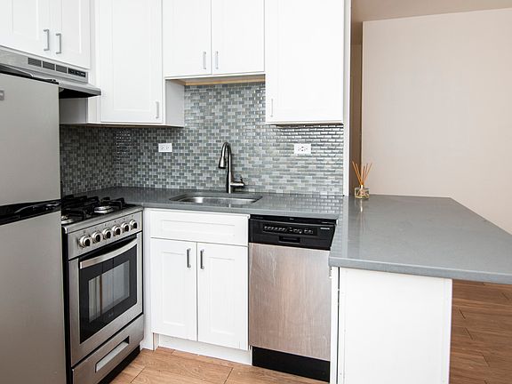 3rd image of 511 W Belmont Ave #830