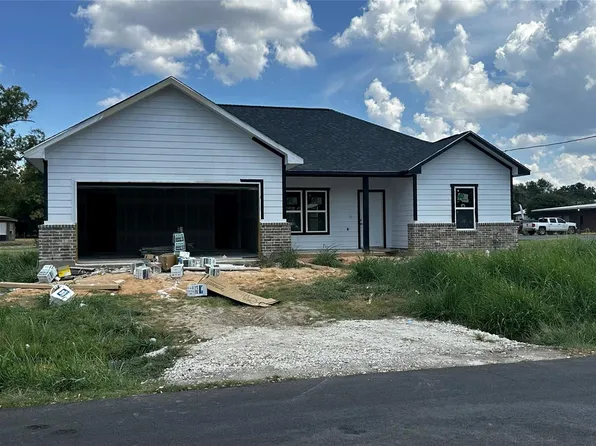 807 W State St, Madisonville, TX 77864