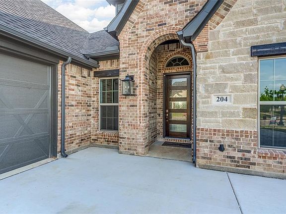 3rd image of 204 Boonesville Bnd