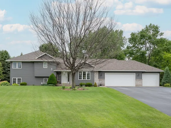 2215 Stephens Way, Saint Cloud, MN 56301