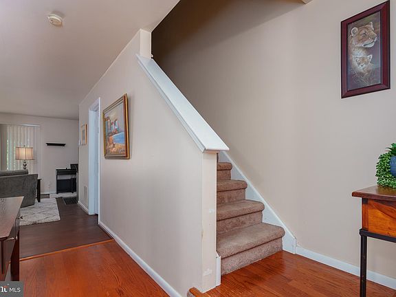 5th image of 56 Andrews Ct #56