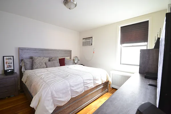 Rented by City Connections Realty | media 20