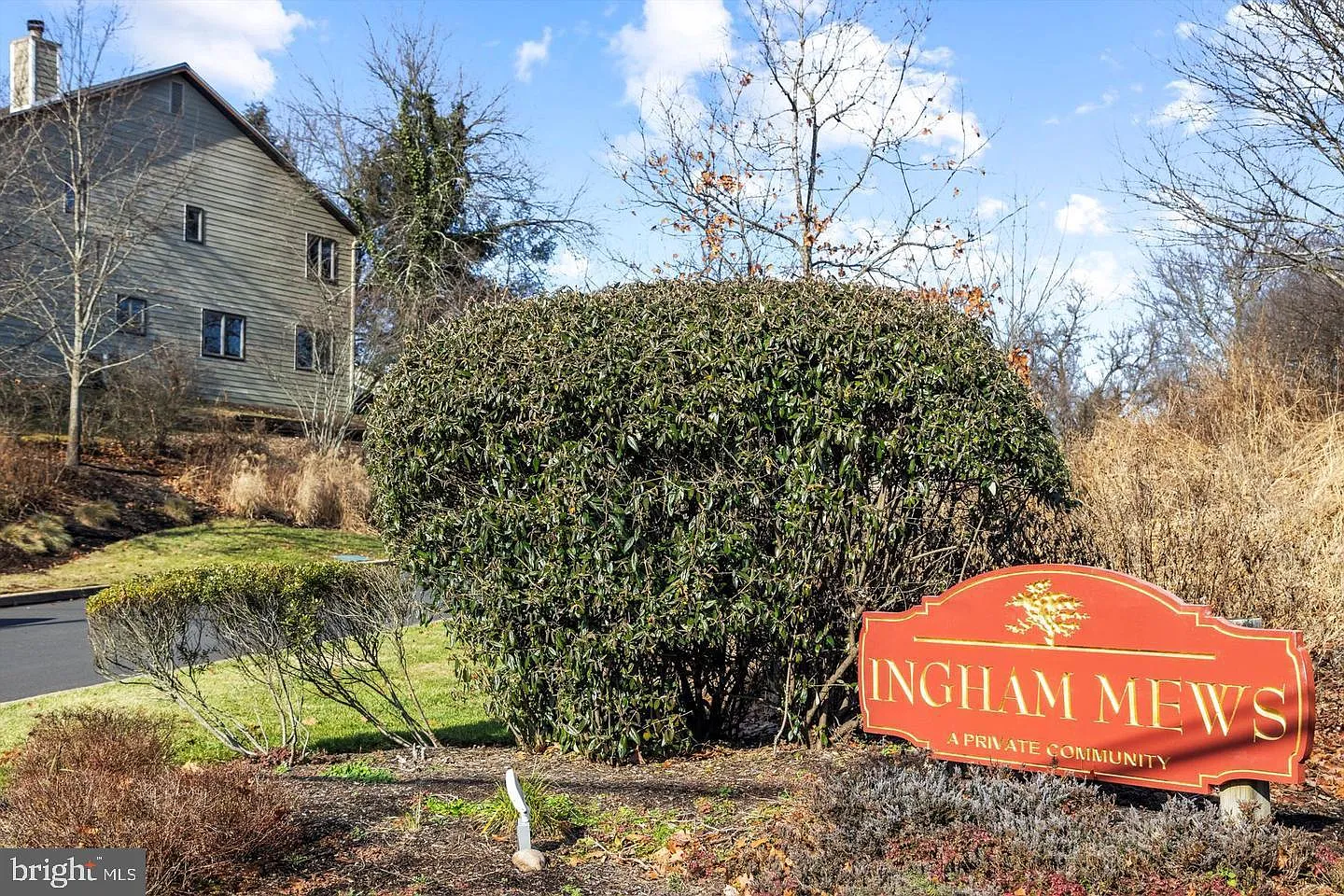 3 bed, 2680 sqft, $4,000 — Photo 3