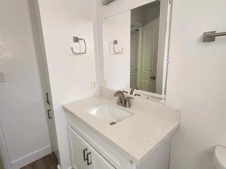 The Vue — Photo 36