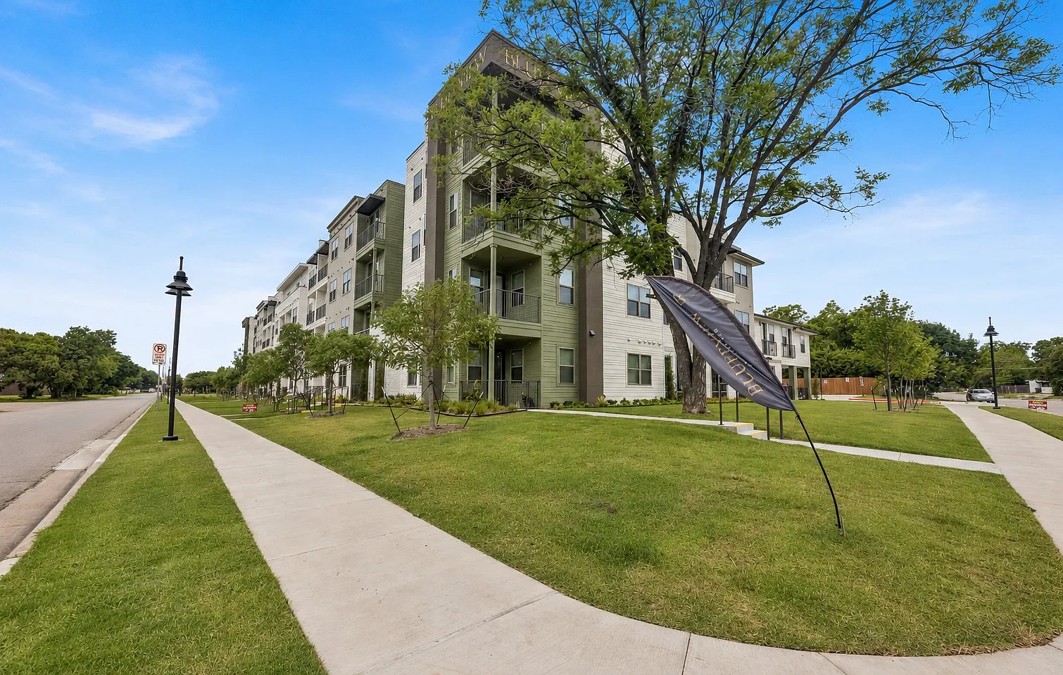 Bluffview Apartments — Photo 1