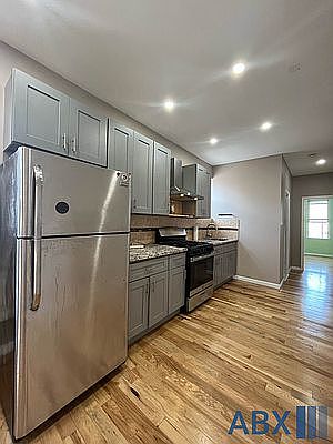 2nd image of 354 McGuinness Blvd APT 2L