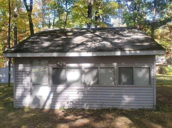 5324 Jewel St, Gladwin, MI 48624