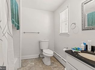 822 Fitzwater St APT 2, Philadelphia, PA 19147