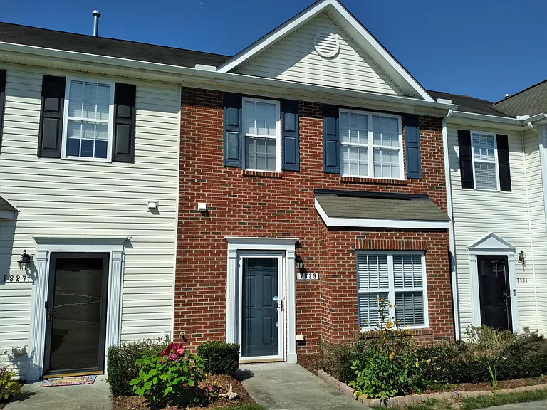 2829 Gross Ave — Photo 1