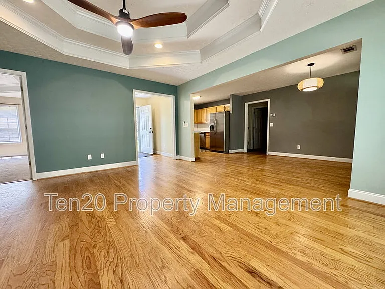 1914 Tranquil Ln — Photo 6