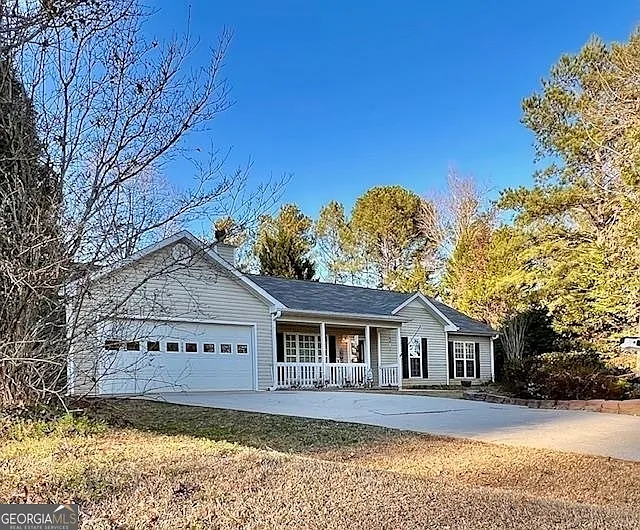 150 Chestnut Dr photo 1