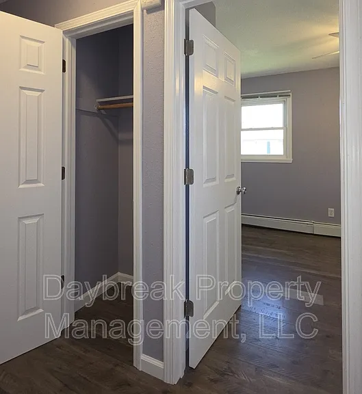 204 4th St NW #1 — Photo 3