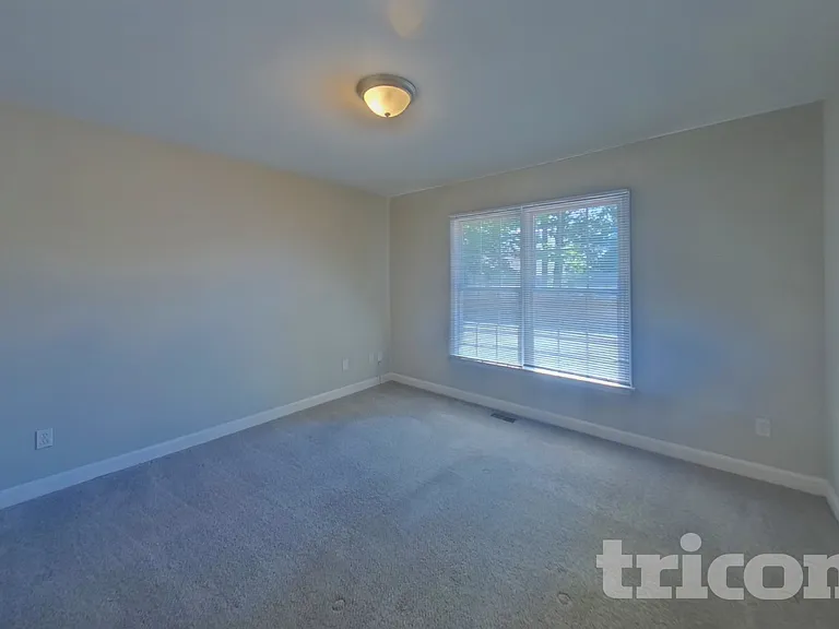 618 Tillman Ct — Photo 11