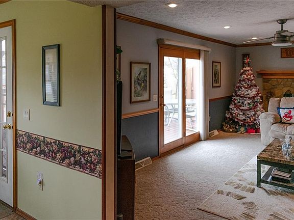 3rd image of 7400 Hidden Glen Dr