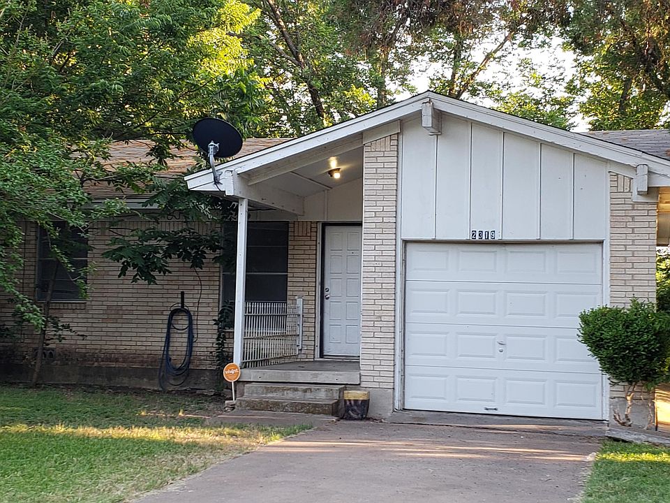 1st image of 2319 Debra Cir