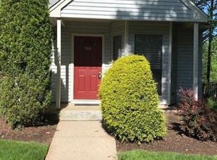 306 Maplecrest Rd #306, Edison, NJ 08820