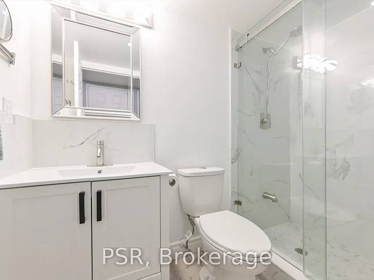 280 Simcoe St #1402 — Photo 17