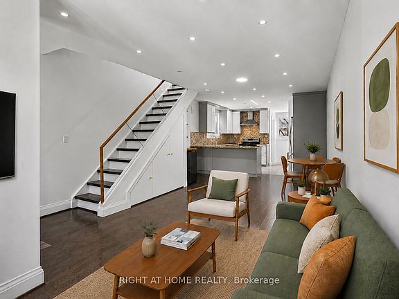 3rd image of 174 Rosethorn Ave