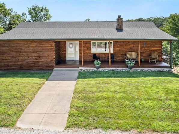 28060 Uncle Bob Ave, Clinton, MO 64735