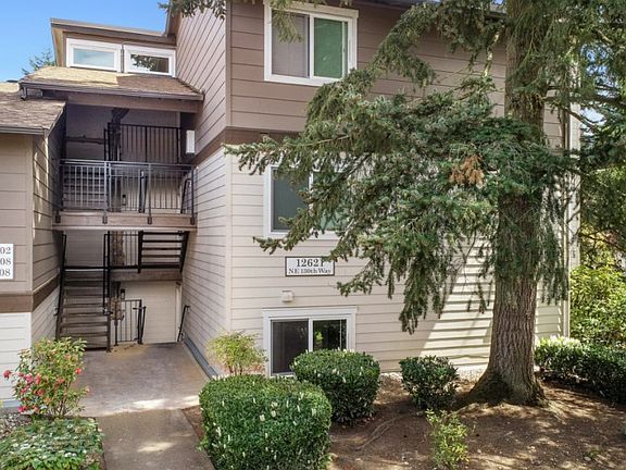 4th image of 12621 NE 130th Way APT D108
