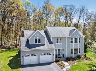 7 Village View Lane, Farmington, CT 06085