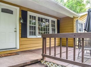 11 Skyview Park Dr, Asheville, NC 28805