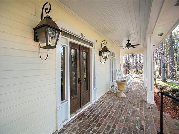 2nd image of 106 Creekwood Dr