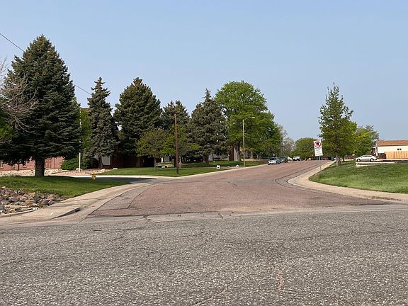 4th image of 10990 Larry Dr