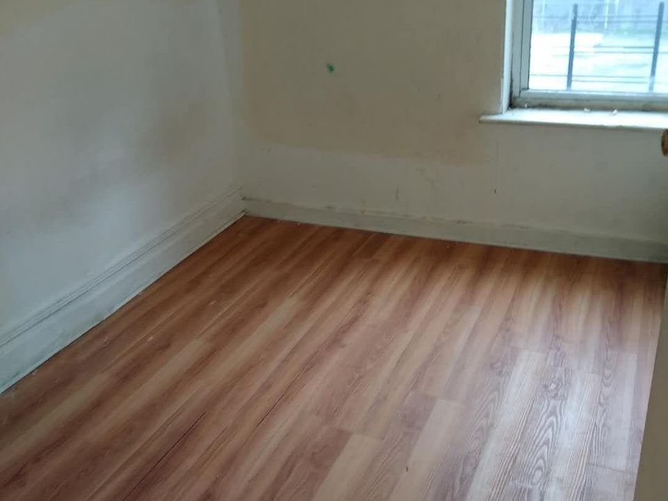 2nd image of 2811 W 20th St