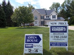 5625 Pine Gate Dr, Saginaw, MI 48603