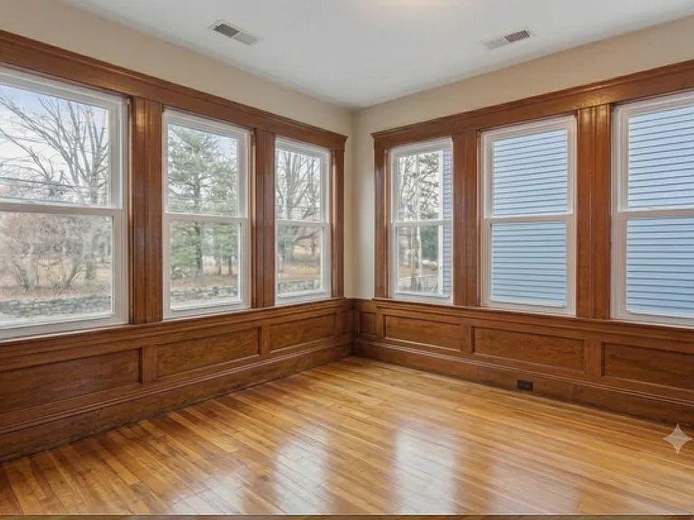 170 Walter St #2 — Photo 4