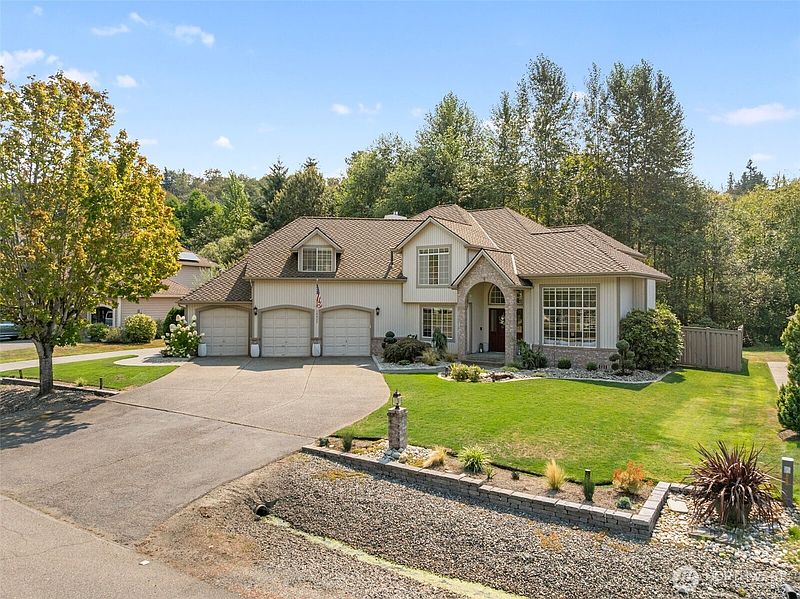 2nd image of 18423 SE 277th Place