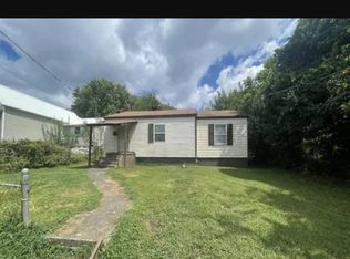 1712 Worth St, Knoxville, TN 37917