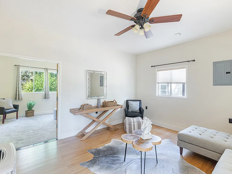 525 Keyes Ave — Photo 40