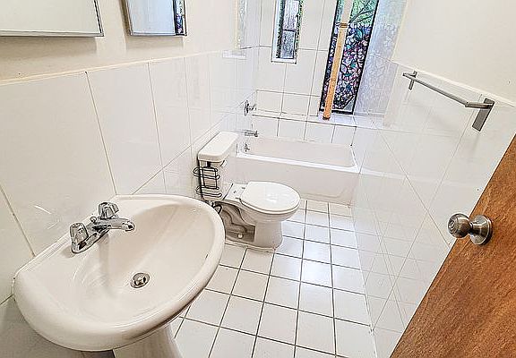 5th image of 2308 1st Ave APT 3S