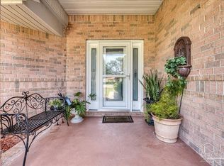 2086 Hawthorne Dr, Navarre, FL 32566