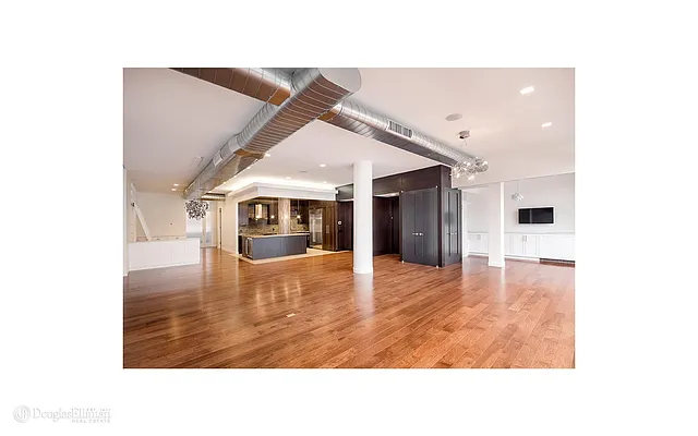 Rented by Douglas Elliman | media 24